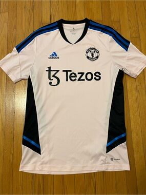 Adidas Manchester United Men’s Pink Tezos Away Jersey